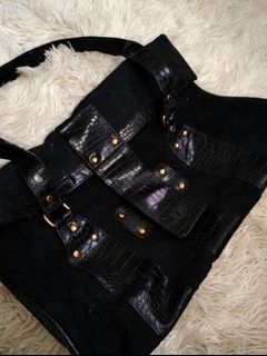 (Category: ) located in . Submitted by littlenicsfinds (Listing ID 1468741255, Image 1). Description: .