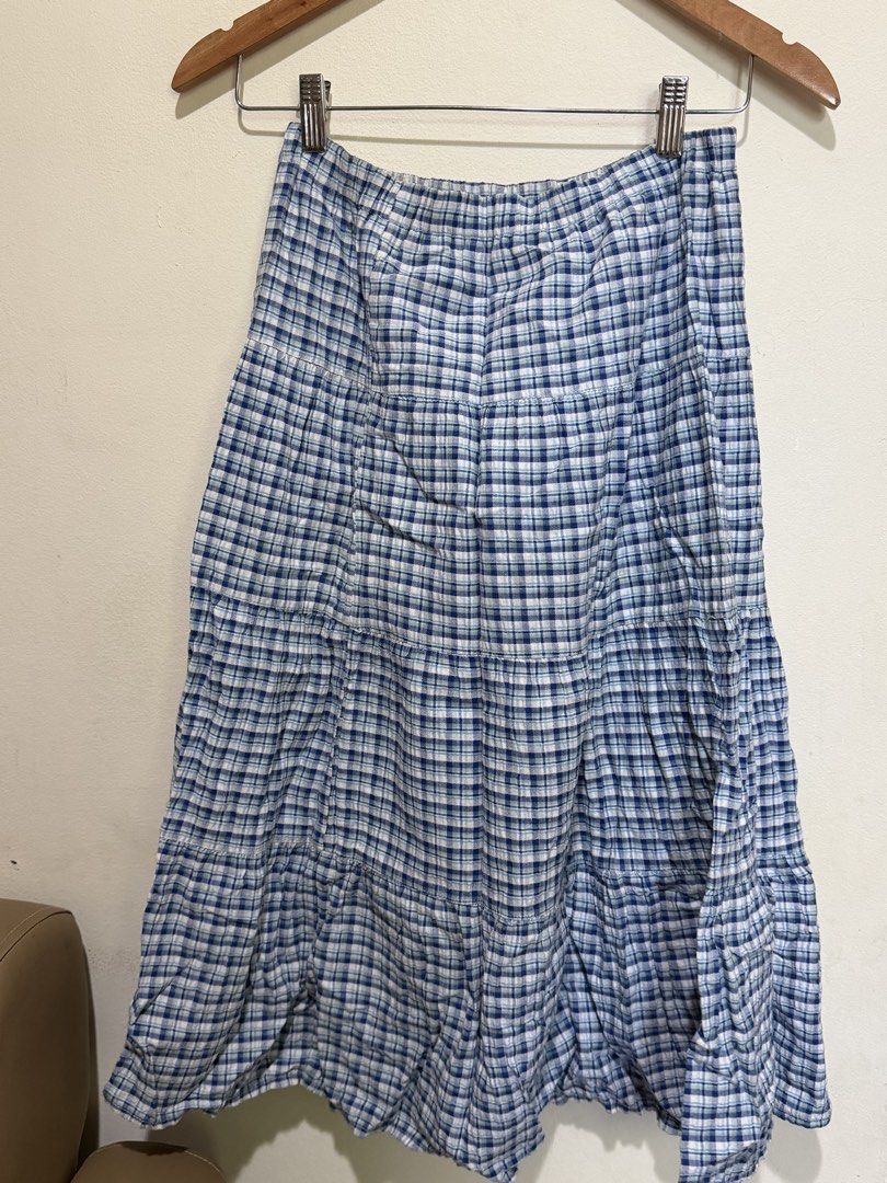 Blue and white checkered skirt (Category: Skirts) located in Baguio. Submitted by thelittolwardrobe (Listing ID 1468726983, Image 1). Description: S: 32-40 L-29.