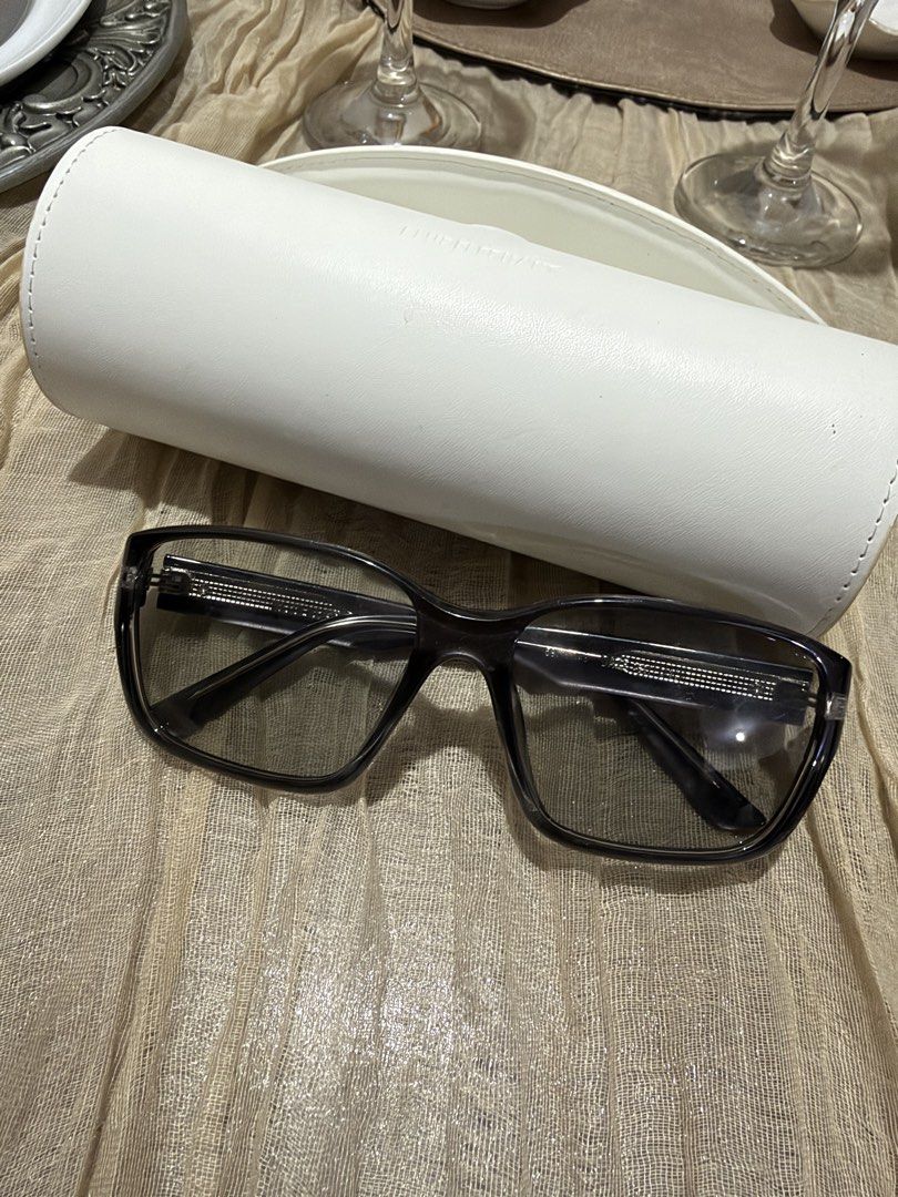 Blue Elephant Sunglasses (Category: Sunglasses & Eyewear) located in Taguig. Submitted by declutterprince2 (Listing ID 1468865046, Image 2). Description: Brand New Price P3,500 RFS: Decluttering With case With box.