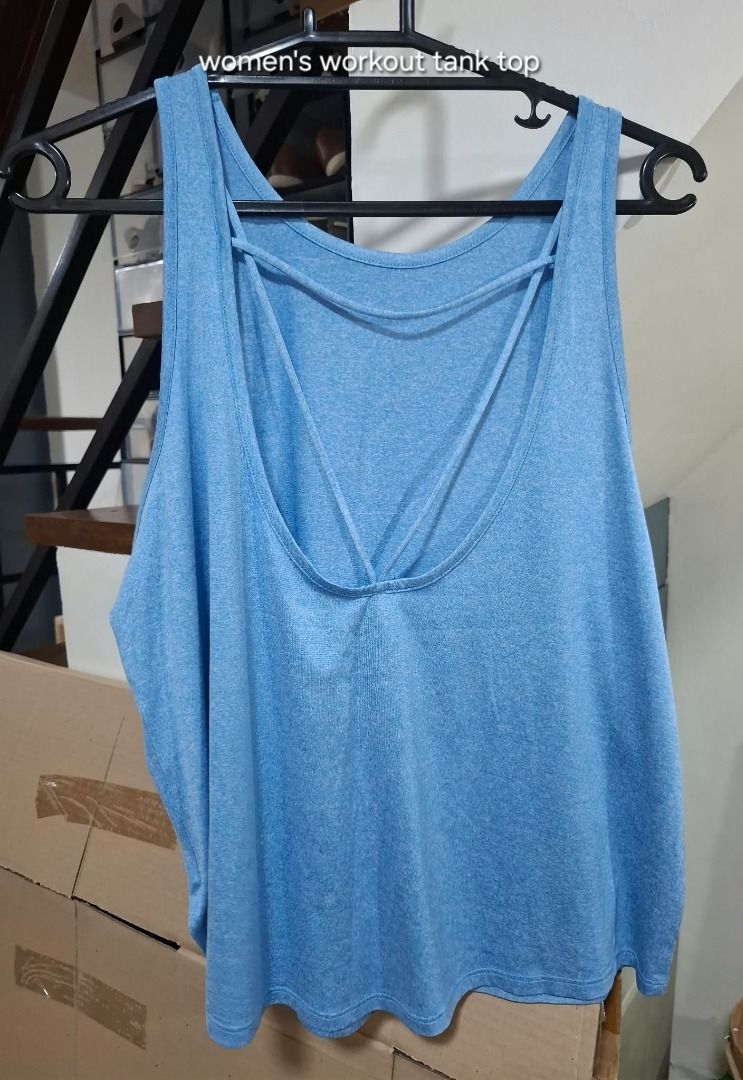 Blue Open-Back Workout Tank (Category: Activewear) located in Pasig City. Submitted by dripcounty (Listing ID 1468838233, Image 1). Description: Blue Open-Back Workout Tank ₱120 Size: Unconfirmed — please confirm in chat Condition: Preloved; please check actual photos Blue marl workout tank with a deep open-back detail. Brand unconfirmed. Actual item shown in photos. Delivery fee shouldered by buyer (Lalamove / other courier). Item price excludes