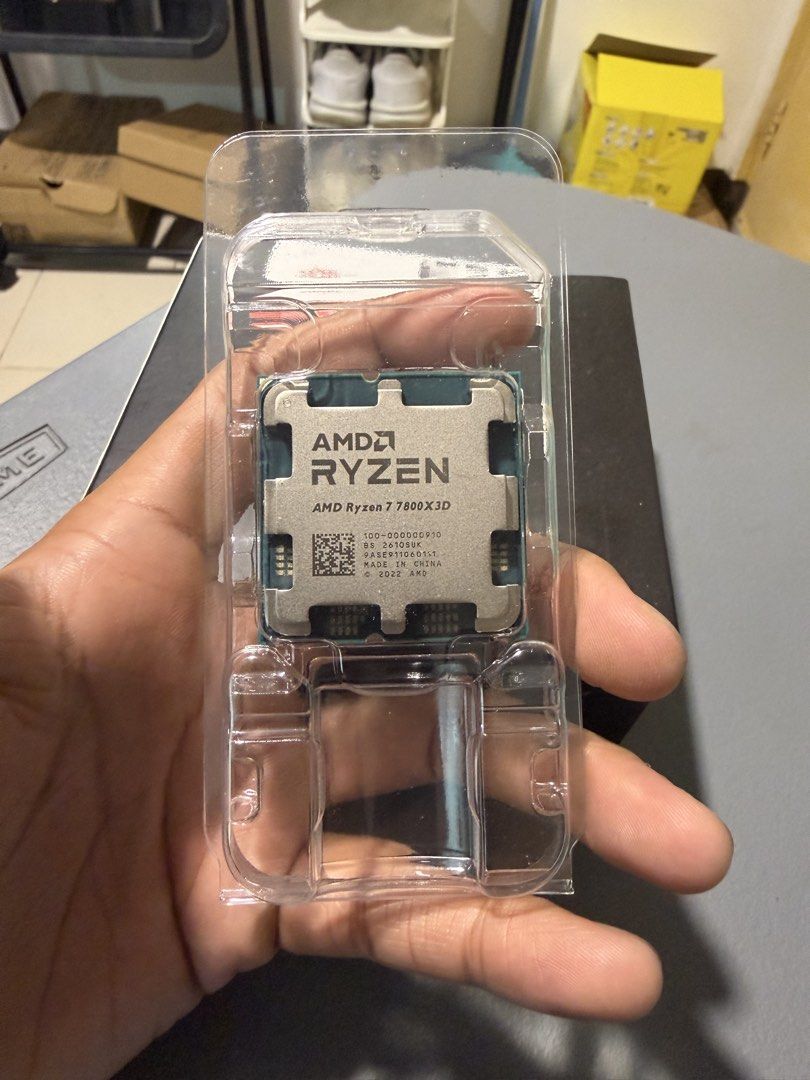 BNEW AMD RYZEN 7 7800X3D AM5 Processor (Category: Computer Parts) located in Quezon City. Submitted by senmaxxing (Listing ID 1468821710, Image 2). Description: BNEW - Opened box para ma check yung processor Price: 18500 Only - lowballers will be ignored AMD RYZEN 7 7800X3D AM5 PROCESSOR 7 Days Personal Warranty Pwede i-test dala lang mobo & ddr5 ram Cubao Quezon City Location 📍 Pick up or Delivery Will do! Meet ups - LRT/MRT Cubao Station Gatew