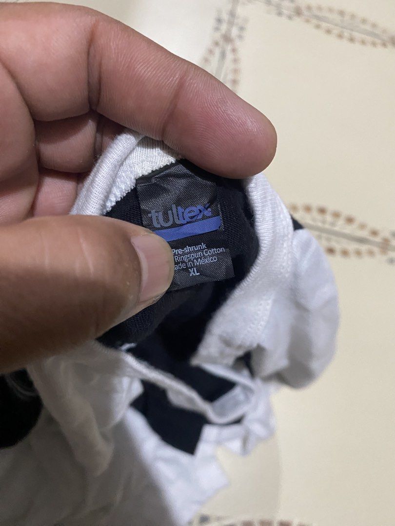 Bob Seager raglan shirt (Category: Tshirts & Polo Shirts ) located in Cebu City. Submitted by hustler_69 (Listing ID 1468827150, Image 3). Description: Bob Seager raglan shirt The Final tour Size xl 23 width 30 length Excellent condition Details are all posted.