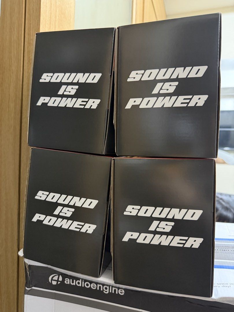 Bose Soundlink Plus Brandnew Sealed (Category: Soundbars, Speakers & Amplifiers) located in Pasay City. Submitted by mangkanor14 (Listing ID 1468730620, Image 3). Description: ₱11,000 Fixed Brandnew sealed 17,990 Srp.