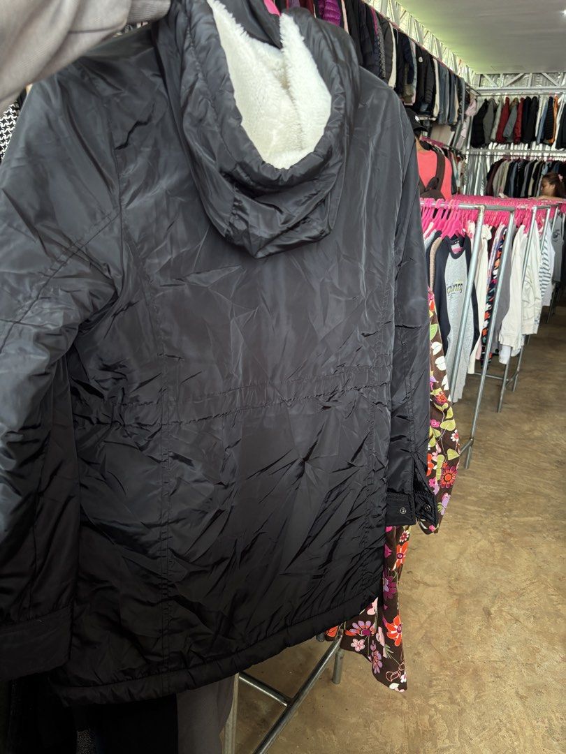 Bossini Puffer Jacket (Category: Coats, Jackets and Outerwear) located in Puerto Princesa. Submitted by 18arc (Listing ID 1468752367, Image 3). Description: .