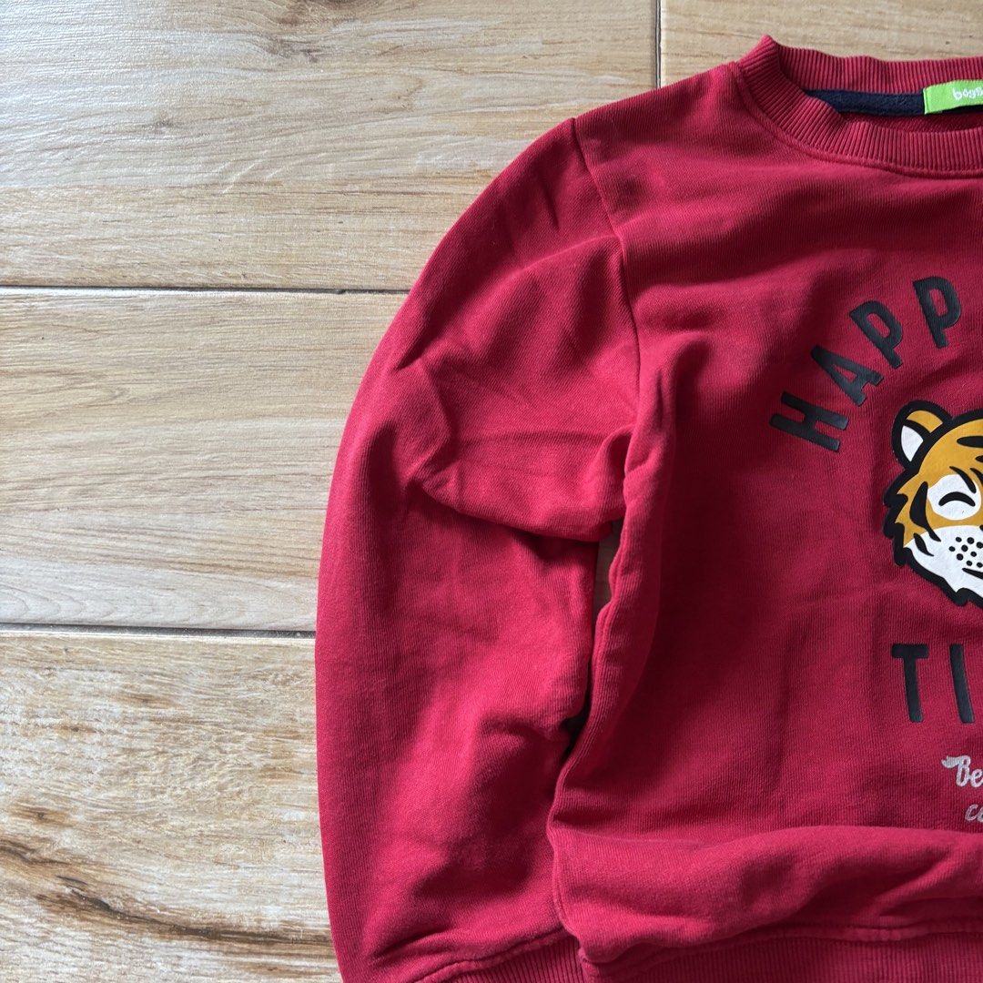 bossini red tiger sweater (Category: Coats, Jackets and Outerwear) located in Calamba. Submitted by wearlikenobody (Listing ID 1468741034, Image 2). Description: Length: 19” Width: 15” Condition: 10/10 Issue: none Size: S .