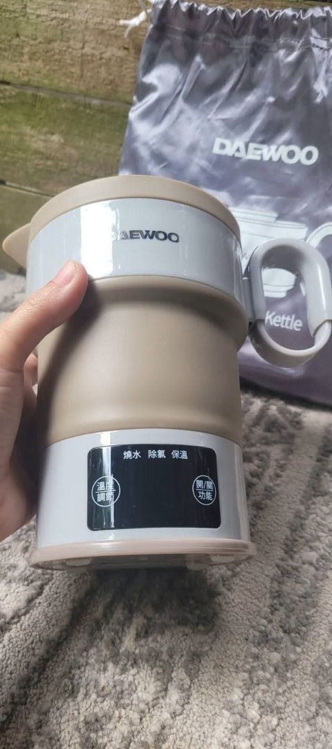 BRAND NEW DAEWOO FOLDABLE ELECTRIC KETTLE (Category: Kettles & Airpots) located in Sablan. Submitted by gongonshelley12 (Listing ID 1468909324, Image 2). Description: 700 only PORTABLE AT HANDY XA;BAUNIN ANYWHERE DAEWOO FOLDABLE ELECTRIC KETTLE NEW MAHAL DIN SA IBA STORE WITH DUST BAG ALL ITEMS ARE SUBJECT TO GCASH ADVANCE PO BEFORE PACKING.! MAHIRAP PO MABOGUS AT MALALAKING ITEMS .