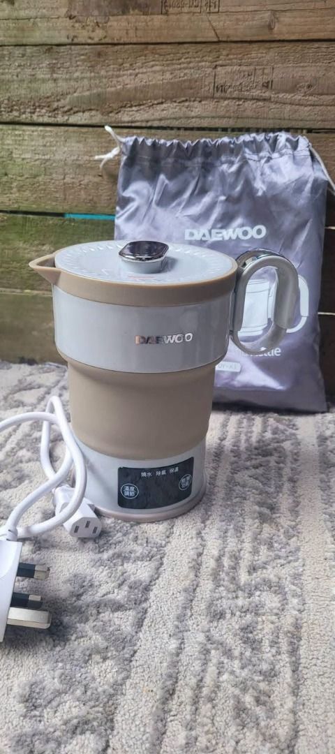BRAND NEW DAEWOO FOLDABLE ELECTRIC KETTLE (Category: Kettles & Airpots) located in Sablan. Submitted by gongonshelley12 (Listing ID 1468909324, Image 1). Description: 700 only PORTABLE AT HANDY XA;BAUNIN ANYWHERE DAEWOO FOLDABLE ELECTRIC KETTLE NEW MAHAL DIN SA IBA STORE WITH DUST BAG ALL ITEMS ARE SUBJECT TO GCASH ADVANCE PO BEFORE PACKING.! MAHIRAP PO MABOGUS AT MALALAKING ITEMS .