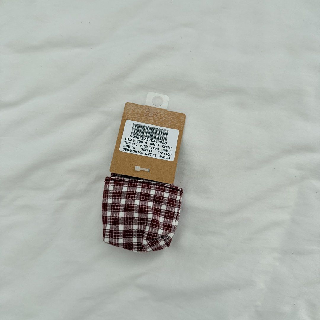 Brandy Melville Keychain (Category: Other Accessories) located in Davao. Submitted by aug_amari (Listing ID 1468729707, Image 3). Description: brand new!.