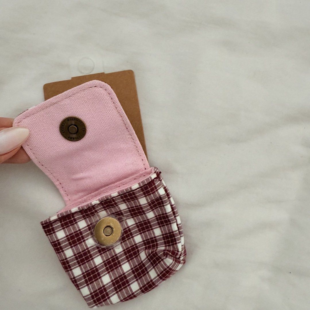 Brandy Melville Keychain (Category: Other Accessories) located in Davao. Submitted by aug_amari (Listing ID 1468729707, Image 2). Description: brand new!.