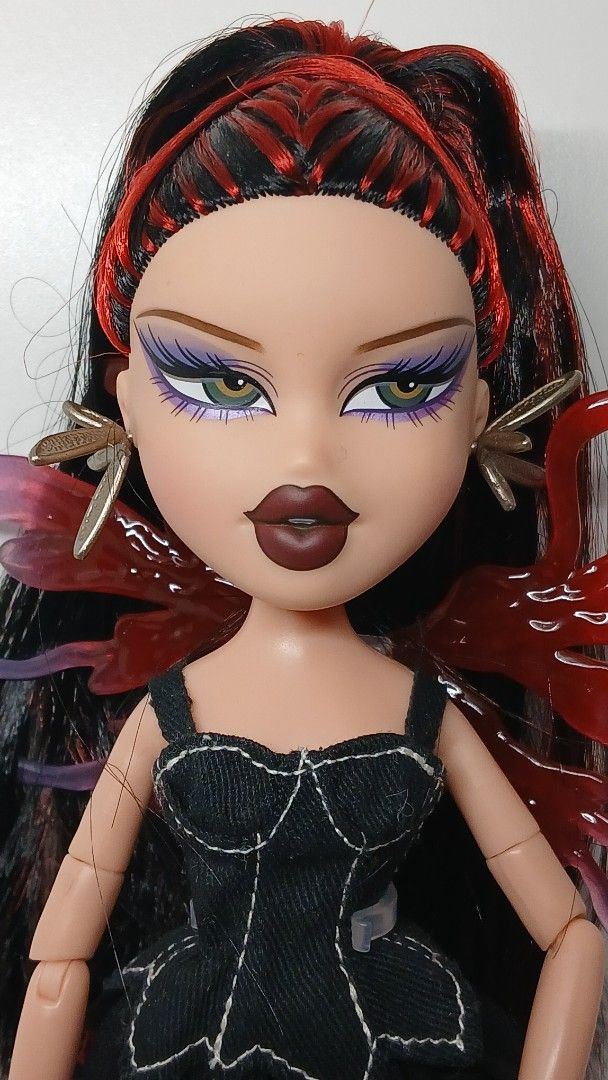 Bratz Pixiez Lina (Category: Figurines & Statues) located in Manila. Submitted by m.tsie (Listing ID 1468812555, Image 1). Description: Bratz Pixiez Lina -With bag -Ootb Condition .