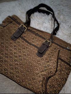 (Category: ) located in . Submitted by littlenicsfinds (Listing ID 1468738921, Image 1). Description: .