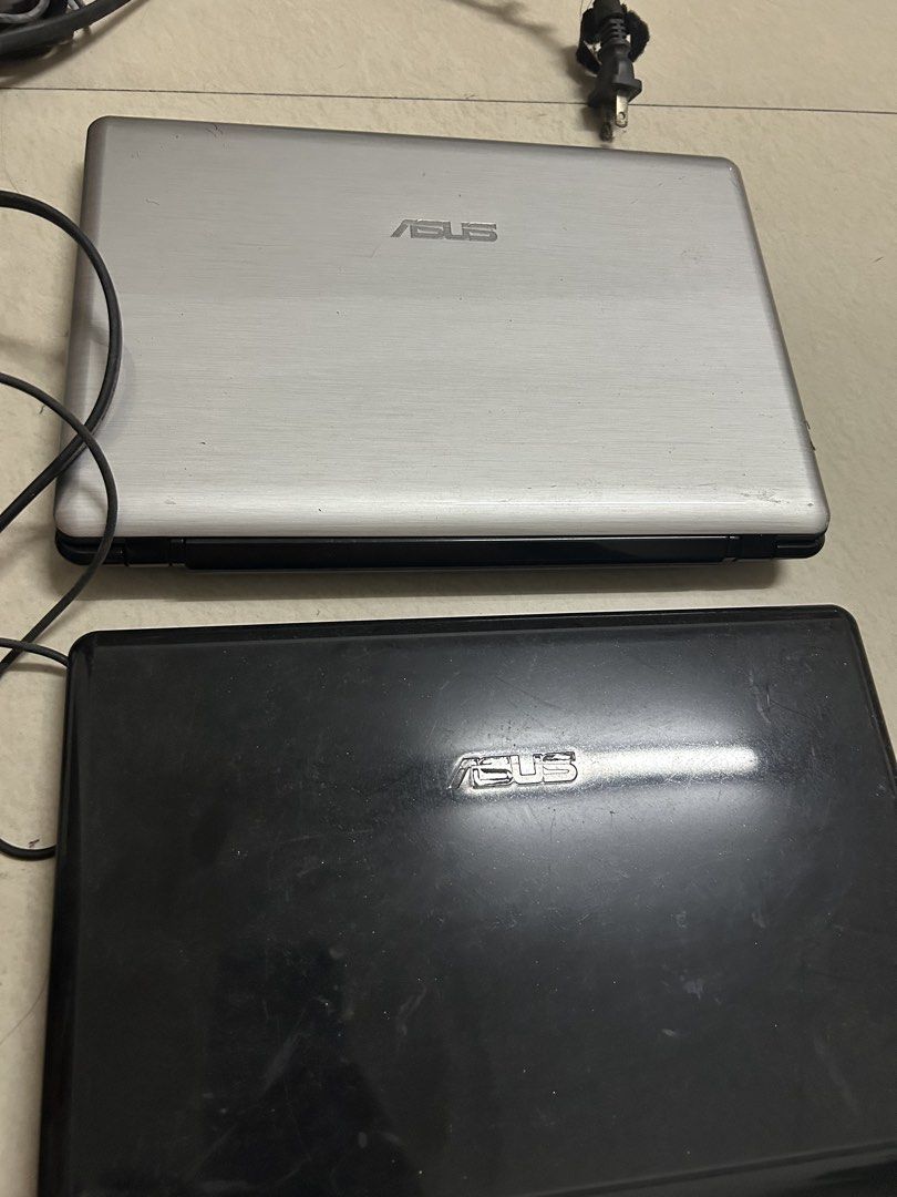 bulk old laptops (Category: Laptops & Notebooks) located in San Juan City. Submitted by alystrid (Listing ID 1468728167, Image 2). Description: selling these 4 old laptops,,by the bulk.