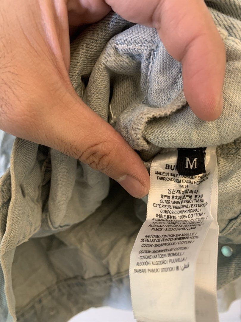 Burberry (Category: Coats, Jackets and Outerwear) located in Manila. Submitted by vintaurafindsco. (Listing ID 1468760327, Image 3). Description: .