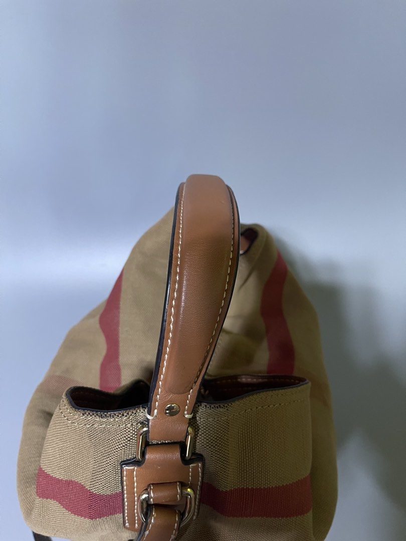 Burberry Canvas Mega Check (Category: Cross-body Bags) located in Compostela. Submitted by source_20 (Listing ID 1468796867, Image 3). Description: Burbe*ry Canvas Mega Check RANK AB MINIMAL ISSUE SIGN OF USAGE ONLY DM 📍DAVAO DE ORO CAN SHIP VIA JNT .
