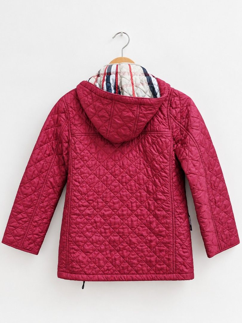 Burberry Children Quilted Red Jacket (Category: Coats, Jackets and Outerwear) located in Lucena. Submitted by amirahsoonlineshop (Listing ID 1468735786, Image 2). Description: Burberry children quilted jacket in vibrant red. Classic vintage check lining inside the body and branding, adjustable drawstring hem. Hooded design keeps out the cold. Warm layer for chilly days. Tag shows Burberry Children branding. can fit 6Y /0 children.