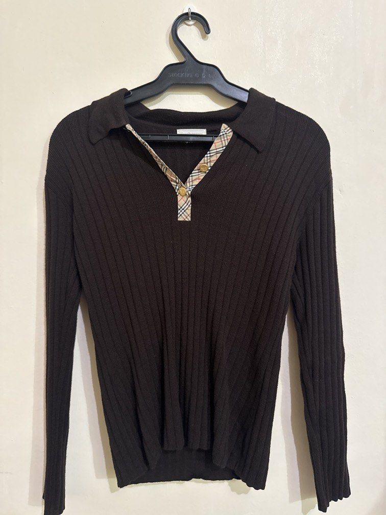 Burberry Collar Longsleeves (Category: Longsleeves) located in Quezon City. Submitted by brandsetcph (Listing ID 1468769232, Image 1). Description: Burberry Knitted Longsleeves Issue: wala na yung 3rd button (pinakataas) Color: dark brown Size: s-m (20x21) stretchy.