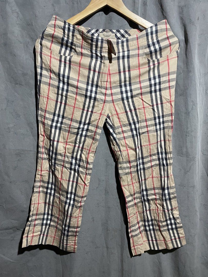 Burberry Plaid Trousers (Category: Luxury Apparel) located in Buruanga. Submitted by kaizenfinds7 (Listing ID 1468811921, Image 1). Description: No issues Fits 26 to 28 +sf.