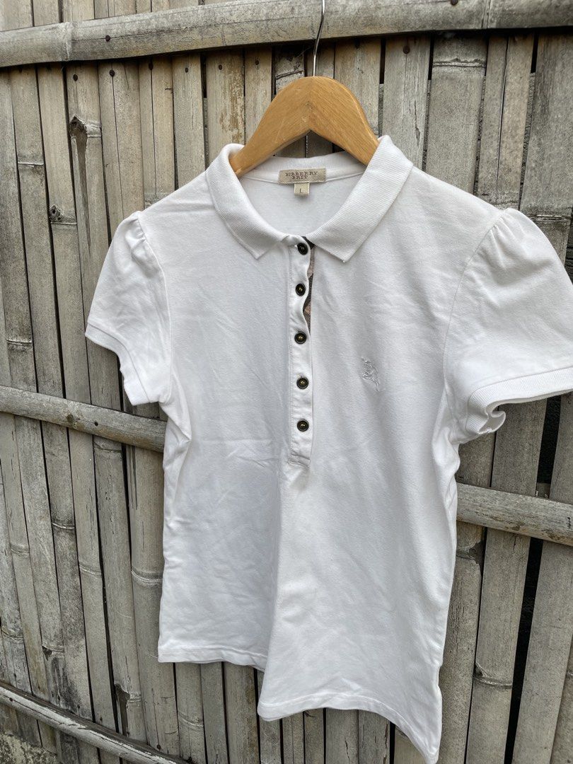 burberry polo (Category: Shirts) located in Manila. Submitted by heironjay140351 (Listing ID 1468799540, Image 2). Description: no issue size : small - medium large on tag pero size small - med true size excellent condition.