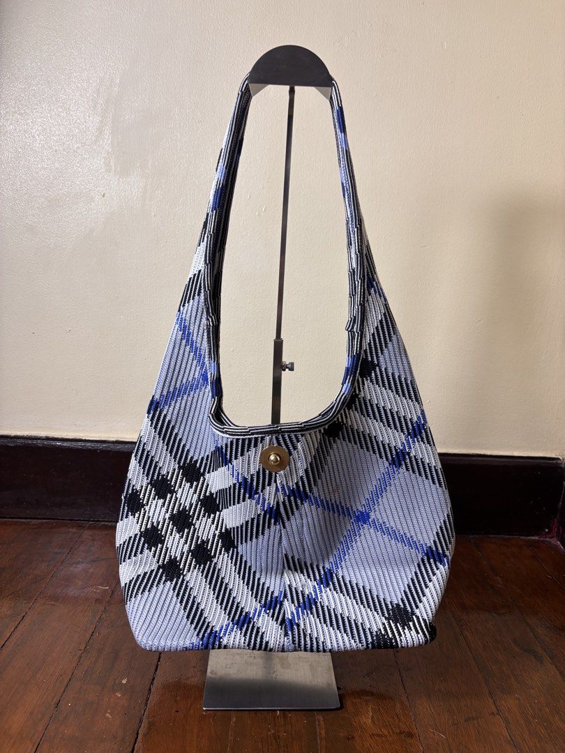 Burberry Shoulder Bag Knit (Category: Tote Bags) located in Manila. Submitted by earlylifecrisis (Listing ID 1468824715, Image 1). Description: Condition 9/10 Measure it by inch Width: 12.5 Length: 8 Depth: 5 Handle: 11.5 •Refund / Returns not allowed allowed •Please do check the dimensions size on labels sometimes are not accurate on the sizing •Ask me before purchasing.