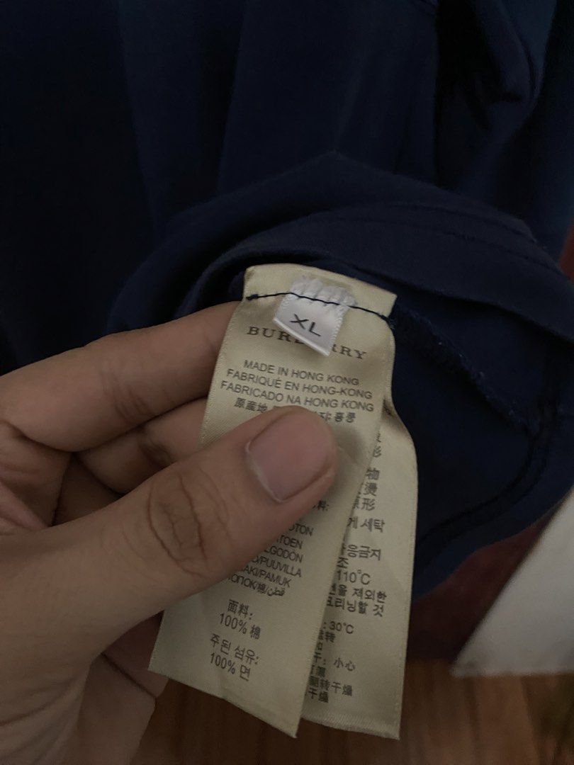 BURBERRY SPELL OUT (Category: Formal Shirts) located in Urdaneta. Submitted by erwiiiin (Listing ID 1468778727, Image 3). Description: SIZE XL ON TAG 📩 CONCERN.