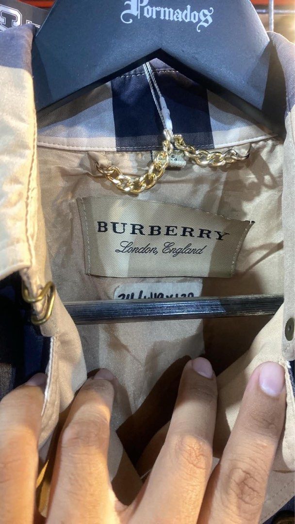 Burberry trench coat (Category: Coats, Jackets and Outerwear) located in Legazpi City. Submitted by dimas_loot (Listing ID 1468756783, Image 2). Description: Burberry trench coat No issue Excellent 3k.