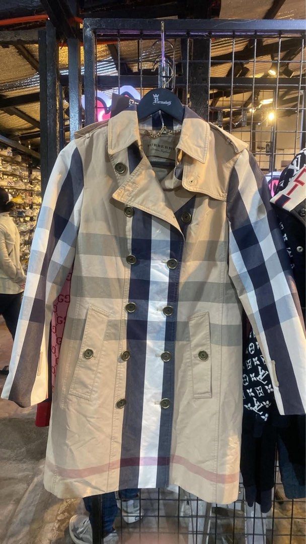 Burberry trench coat (Category: Coats, Jackets and Outerwear) located in Legazpi City. Submitted by dimas_loot (Listing ID 1468756783, Image 1). Description: Burberry trench coat No issue Excellent 3k.