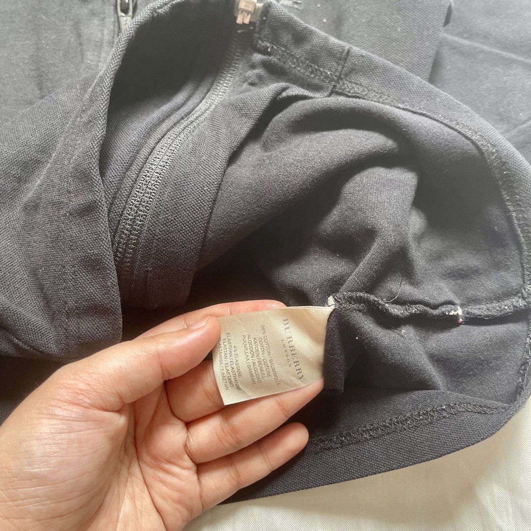 Burberry Zip Top (Category: Shirts) located in Manila. Submitted by oc.wardrobe (Listing ID 1468734482, Image 3). Description: 5k+ on ebay perfect for running.