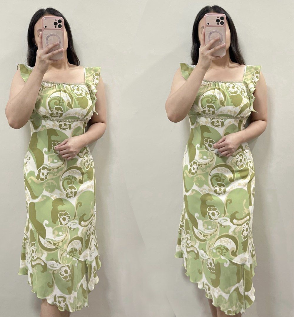 Bustier Floral Dress (Category: Dresses) located in Cabanatuan. Submitted by thriftby_zy (Listing ID 1468786963, Image 1). Description: Ganda to Size: Small - Slim Medium W: up to 28" L: 44" B: 34" With inner lining | Side zipper.