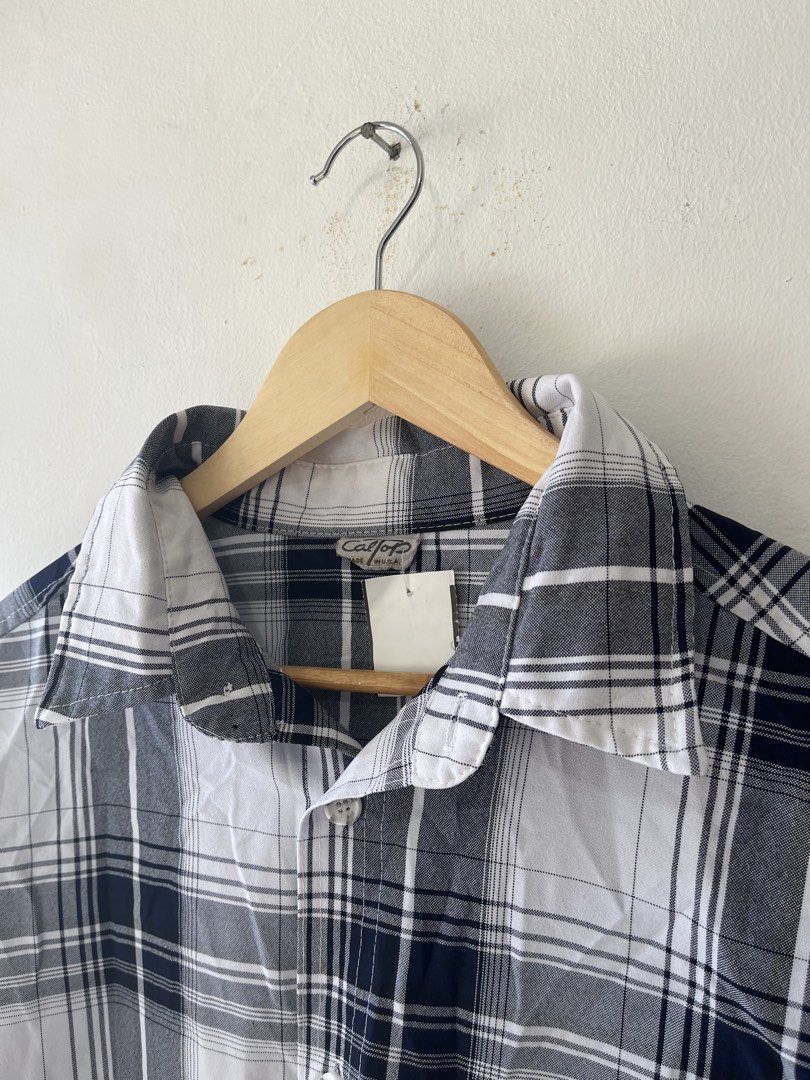 Caltop plaid button down polo (Category: Tshirts & Polo Shirts ) located in Santa Rosa. Submitted by jhongilber04420 (Listing ID 1468727855, Image 2). Description: Caltop plaid button down polo 25w 30L Excellent condi 9.5/10 color rate Need wash only Fresh from bale 1700 shipped.