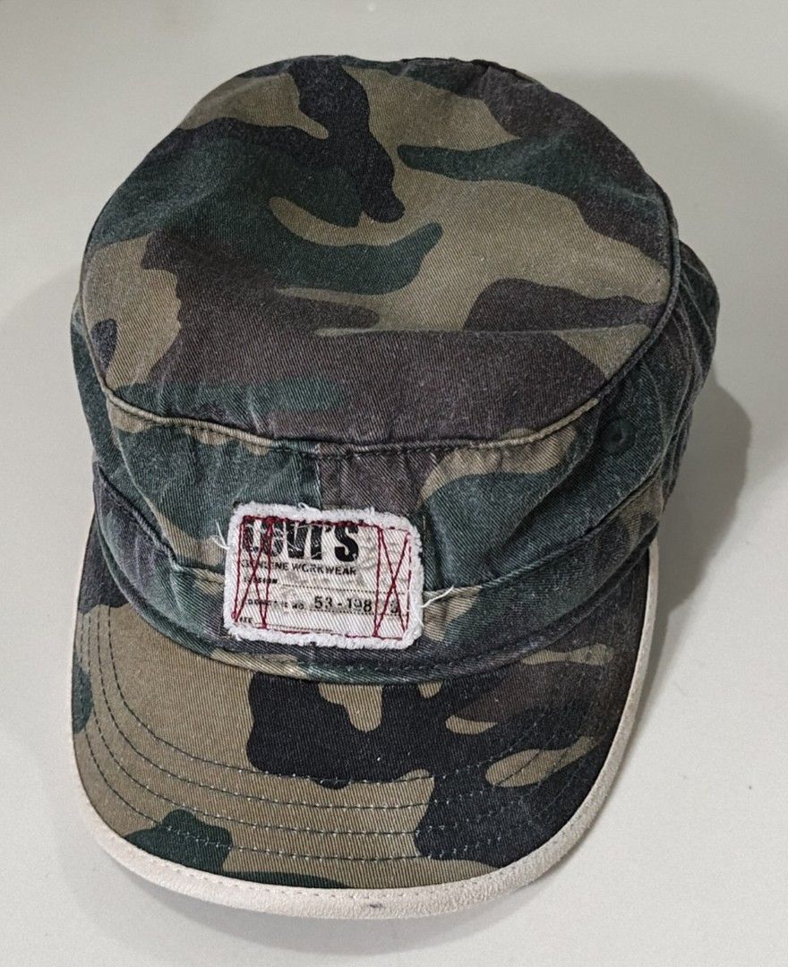Camou levis cap (Category: Caps & Hats) located in Naga. Submitted by otaydenyoks (Listing ID 1468756691, Image 2). Description: one size.
