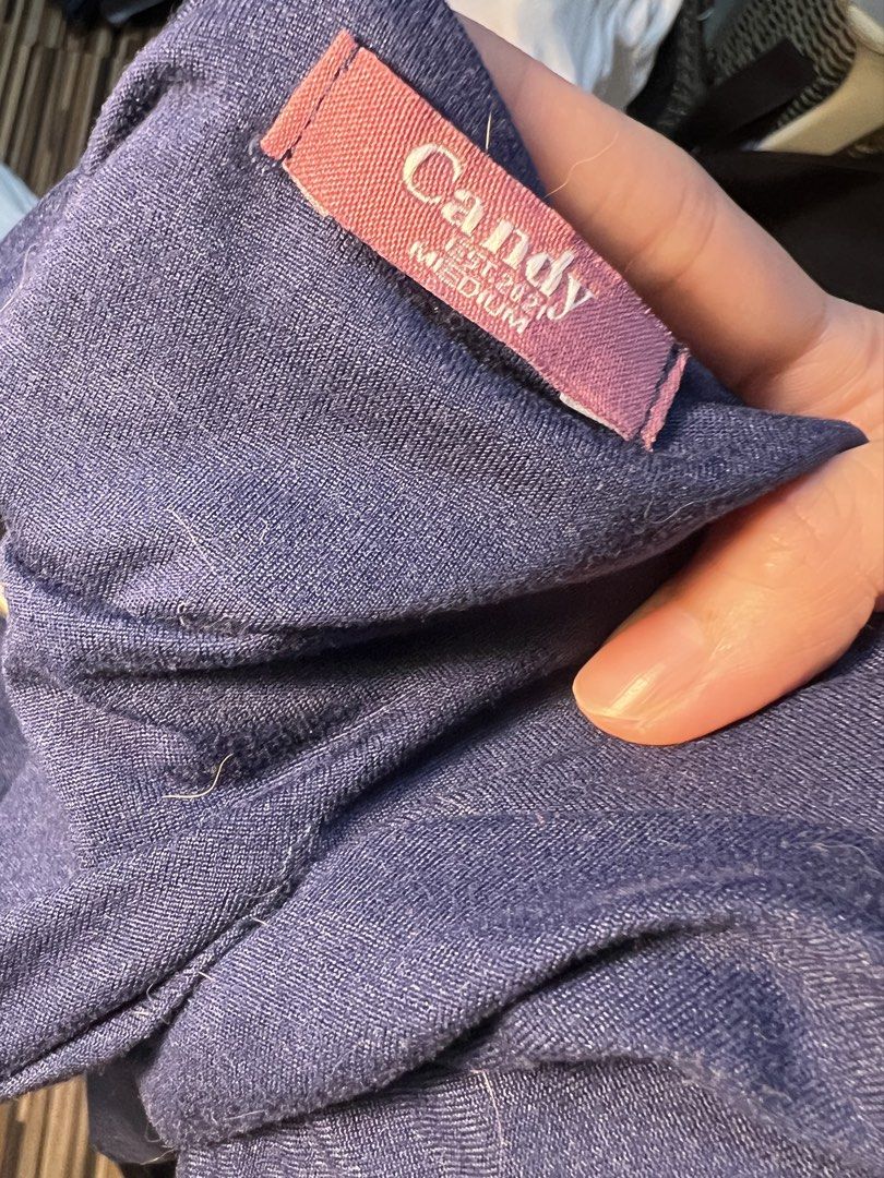 Candy Navy Blue V-Neck Tank Top Medium (Category: Sleeveless) located in Marikina City. Submitted by yssacee (Listing ID 1468913769, Image 3). Description: - Brand: Candy - Color: Navy blue - Size: Medium - Design: Deep V-neck with wide straps - Material: Soft stretch fabric for a comfortable fit, with inner pads included - Style: Versatile everyday basic, perfect for pairing with jeans or skirts - shipping from lower antipolo rizal - pm for more