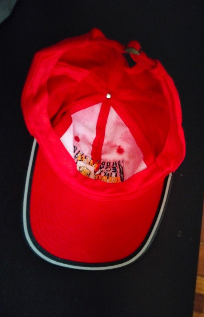 Cap (Category: Vintage Collectibles) located in Petaling Jaya. Submitted by oliverkong (Listing ID 1468778624, Image 3). Description: .