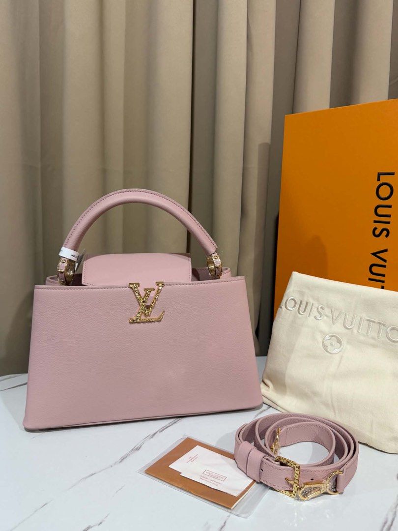 ❣️Capucines Mm ❣️ (Category: Cross-body Bags) located in Manila. Submitted by annmacalua (Listing ID 1468736681, Image 2). Description: What u see is what u get!🥰.