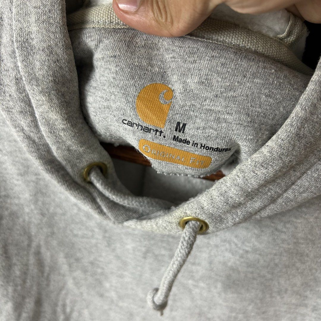 Carhartt K121 Midweight Hooded (Category: Coats, Jackets and Outerwear) located in Bacolod City. Submitted by dashloots (Listing ID 1468898527, Image 3). Description: Carhartt K121 Midweight Hooded Heather Gray colorway Medium on tag W-24.5’ , L-30’ Flaws: minimal sign of used Mode of delivery: (J&T) 📦 Price: 1,300 Negotiable for sure buyers! Location: Bacolod City, Negros Occ.📍.