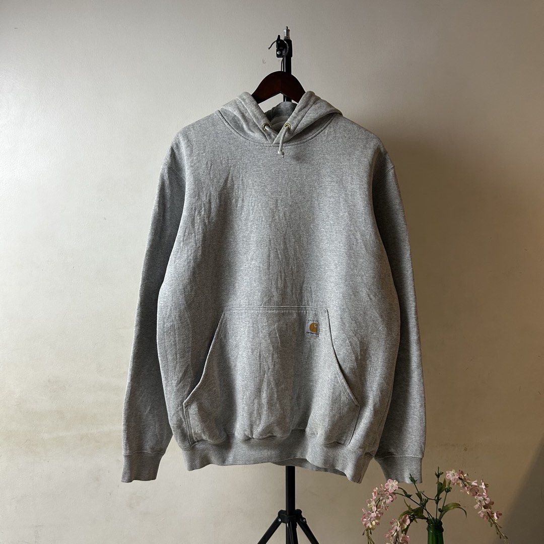 Carhartt K121 Midweight Hooded (Category: Coats, Jackets and Outerwear) located in Bacolod City. Submitted by dashloots (Listing ID 1468898527, Image 1). Description: Carhartt K121 Midweight Hooded Heather Gray colorway Medium on tag W-24.5’ , L-30’ Flaws: minimal sign of used Mode of delivery: (J&T) 📦 Price: 1,300 Negotiable for sure buyers! Location: Bacolod City, Negros Occ.📍.