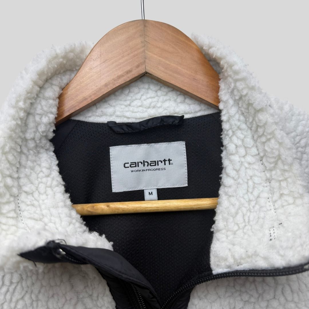 CARHARTT SHERPA JACKET (Category: Hoodies) located in La Trinidad. Submitted by suave.arc (Listing ID 1468861016, Image 3). Description: CARHARTT SHERPA JACKET EXCELLENT CONDITION SIZE: M ( 21x27 ) LOCATION: BAGUIO CITY / LA TRINIDAD SHIPPING via JNT.
