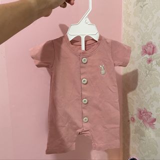 (Kategori: ) berada di . Dikirim oleh need.clothes (ID iklan 1468788408, Gambar 1). Deskripsi: .