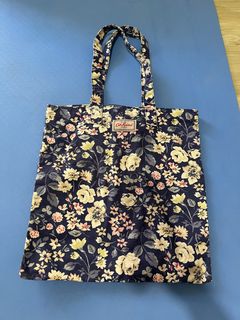 （分類：）位於 。 由 elladandelion 提交（商品編號 1468753075，圖片 1）。簡介： 。