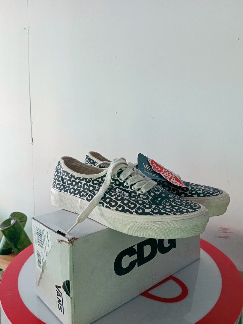 CDG x Vans Authentic LX (Category: Sneakers) located in Victorias. Submitted by nekken620 (Listing ID 1468832753, Image 1). Description: - Brand: Comme des Garçons - Design: All-over print on canvas upper with classic low-top shape - Details: White laces and chunky sole - Condition/Inclusions: Brand new with attached hangtags and original matching CDG box -10 size , 44 .