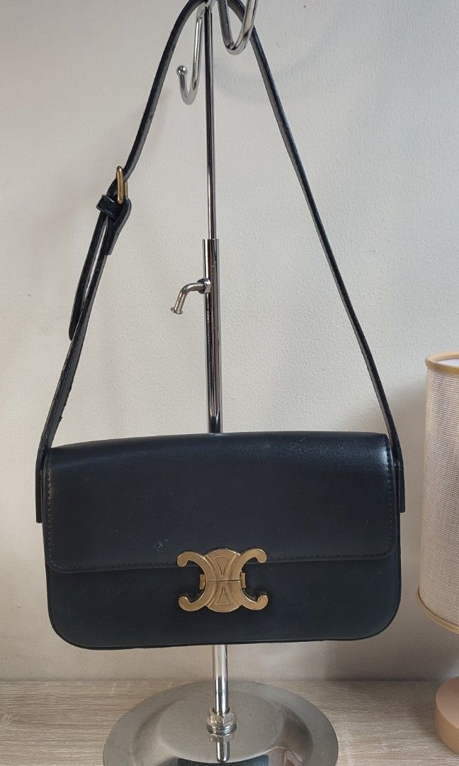 Celine Kili Bag Shoulder Bag (Category: Shoulder Bags) located in Pasig City. Submitted by xcess_baggage (Listing ID 1468745304, Image 2). Description: Inspired only!!!!!!.