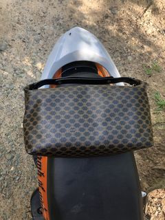 (Category: ) located in . Submitted by rdthriftshub (Listing ID 1468789261, Image 1). Description: .