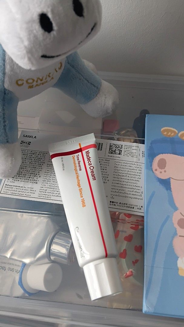 Centellian24 Madeca Cream Time Reverse (Category: Face Care) located in Manila. Submitted by cheesec4kk72140 (Listing ID 1468734831, Image 1). Description: bnew 2 tubes available.