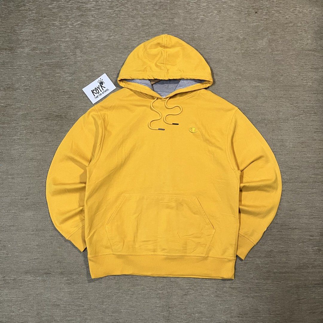 Champion Basic Logo Hoodie (Category: Hoodies) located in Batangas. Submitted by reyr. (Listing ID 1468864849, Image 1). Description: Dimes: 22” width | 27” length Condition: Excellent Color rate: 9.7/10 Flaws: None.