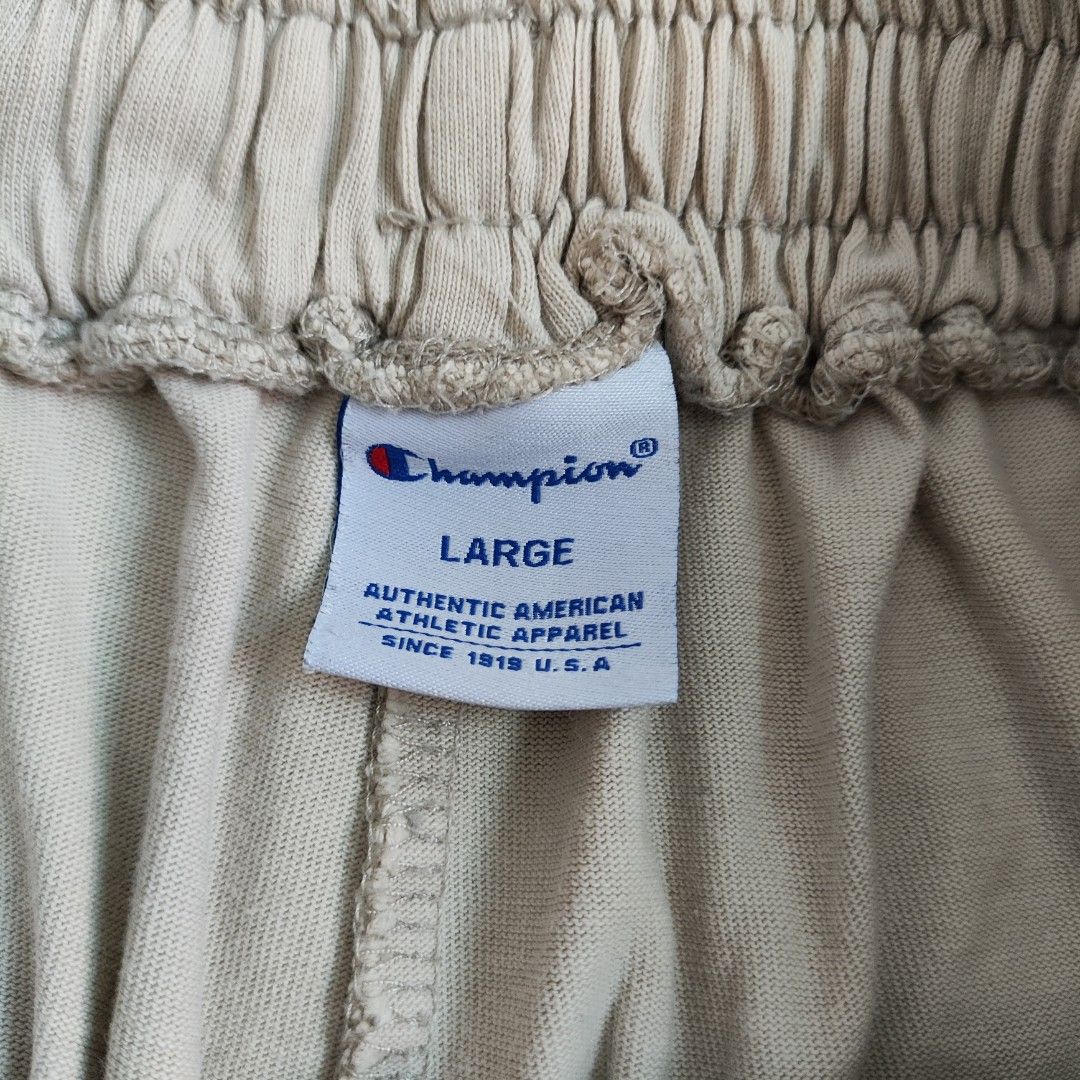 Champion Cotton Shorts (Category: Shorts) located in Rosales. Submitted by kudoscache (Listing ID 1468809381, Image 3). Description: - Brand: Champion - Waist: 23-38 | Length: 17 - Color: Khaki / Beige - slightly nego payment: maribank / gotyme courier: J&T.