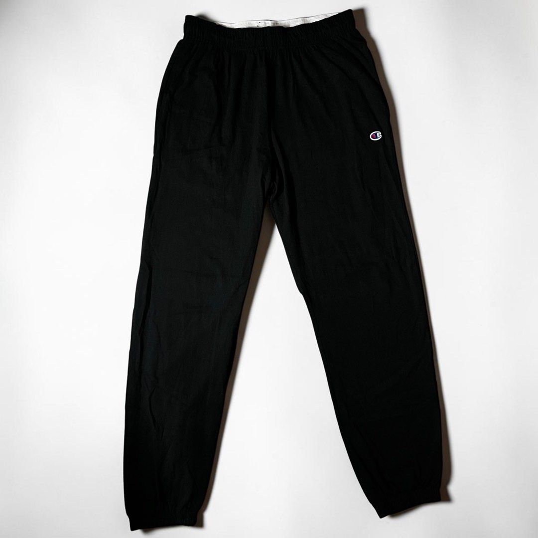 Champion Jogger Pants (Black) (Category: Joggers) located in Imus. Submitted by eyruh (Listing ID 1468891352, Image 1). Description: M on tag 41 length / 30-36 waist Color rate: 9.5/10 Excellent condition.
