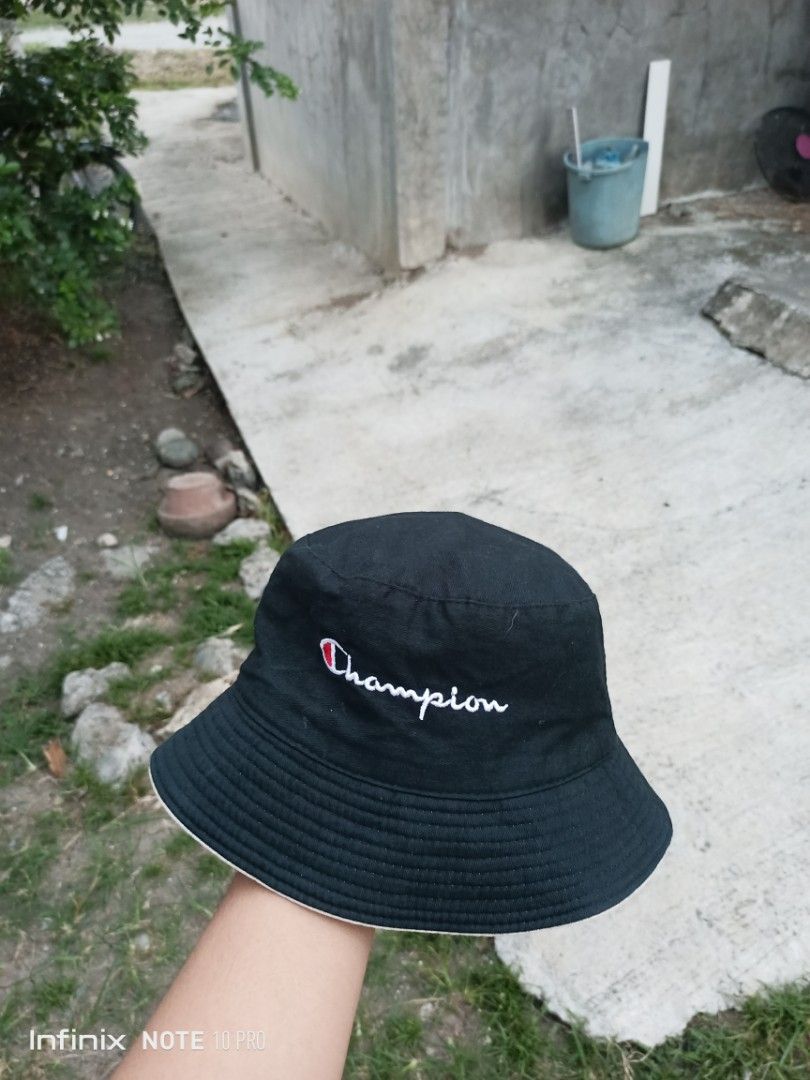 Champion reversible (Category: Caps & Hats) located in Manila. Submitted by mr.dodoublegg (Listing ID 1468761720, Image 1). Description: no issues.