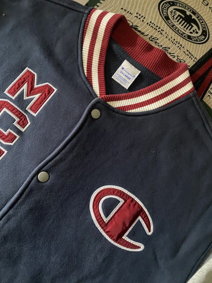 Champion Varsity Jacket (Category: Coats, Jackets and Outerwear) located in General Santos City (Dadiangas). Submitted by jpaul_is11 (Listing ID 1468788011, Image 3). Description: Item is authentic scannable made in Korea .