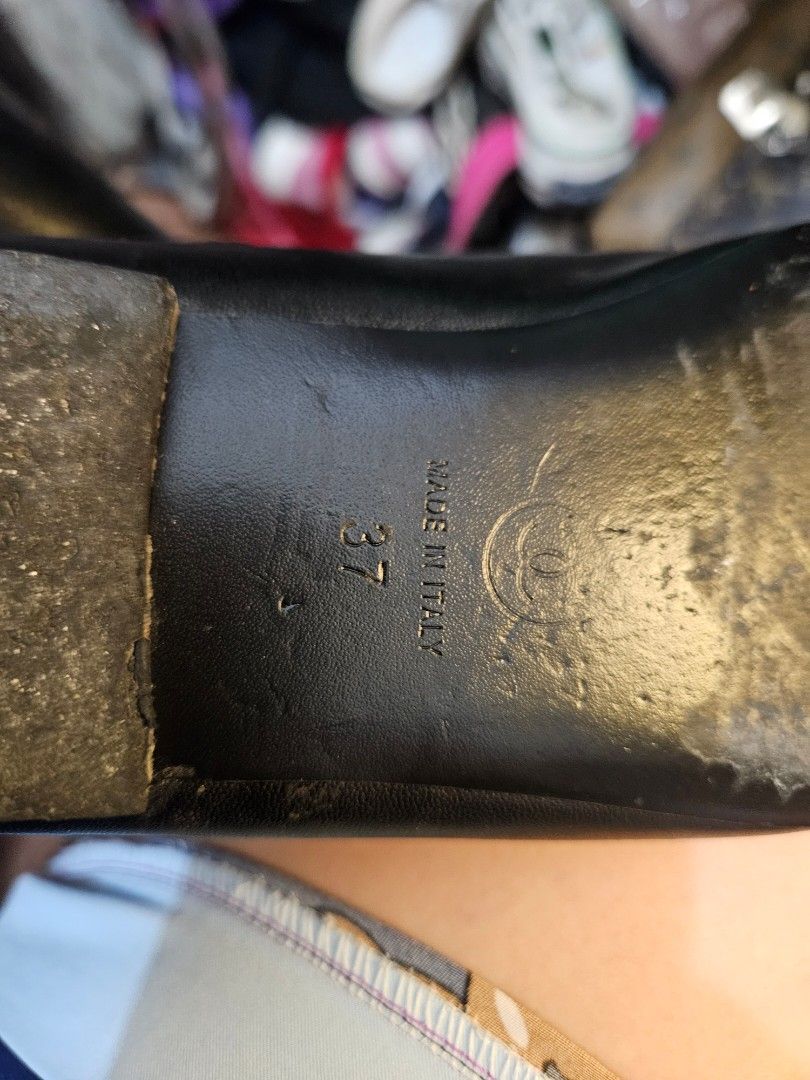 Chanel (Category: Sneakers & Footwear) located in Zamboanga. Submitted by Clairey03 (Listing ID 1468798415, Image 3). Description: NGA 37.