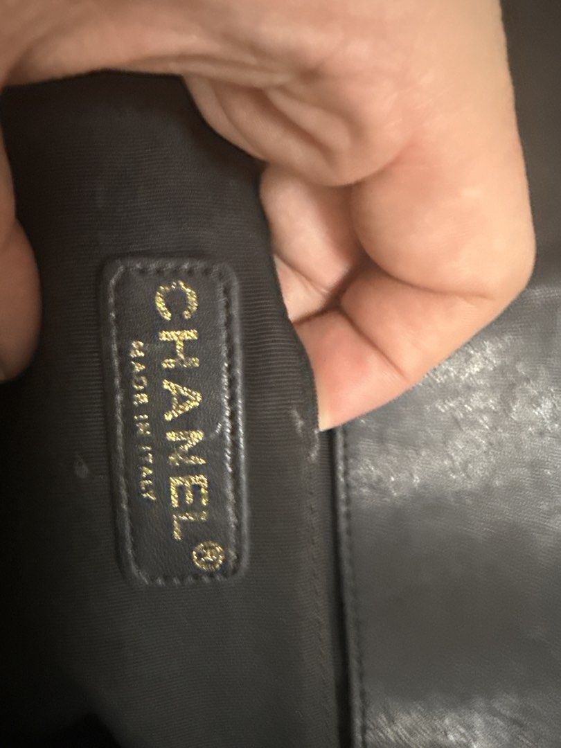 Chanel Boy Bag Black Chevron Leather (Category: Luxury Bags & Wallets) located in Taguig. Submitted by needtodeclutter___ (Listing ID 1468902556, Image 2). Description: - Brand: Chanel Boy Bag - Color / Material: Black leather with chevron quilting - Hardware: Aged gold tone with iconic CC lock closure - Origin: Made in Italy - Interior: Fabric lining with interior logo tag - Strap: Chain strap with leather shoulder guard - Condition: Classic str