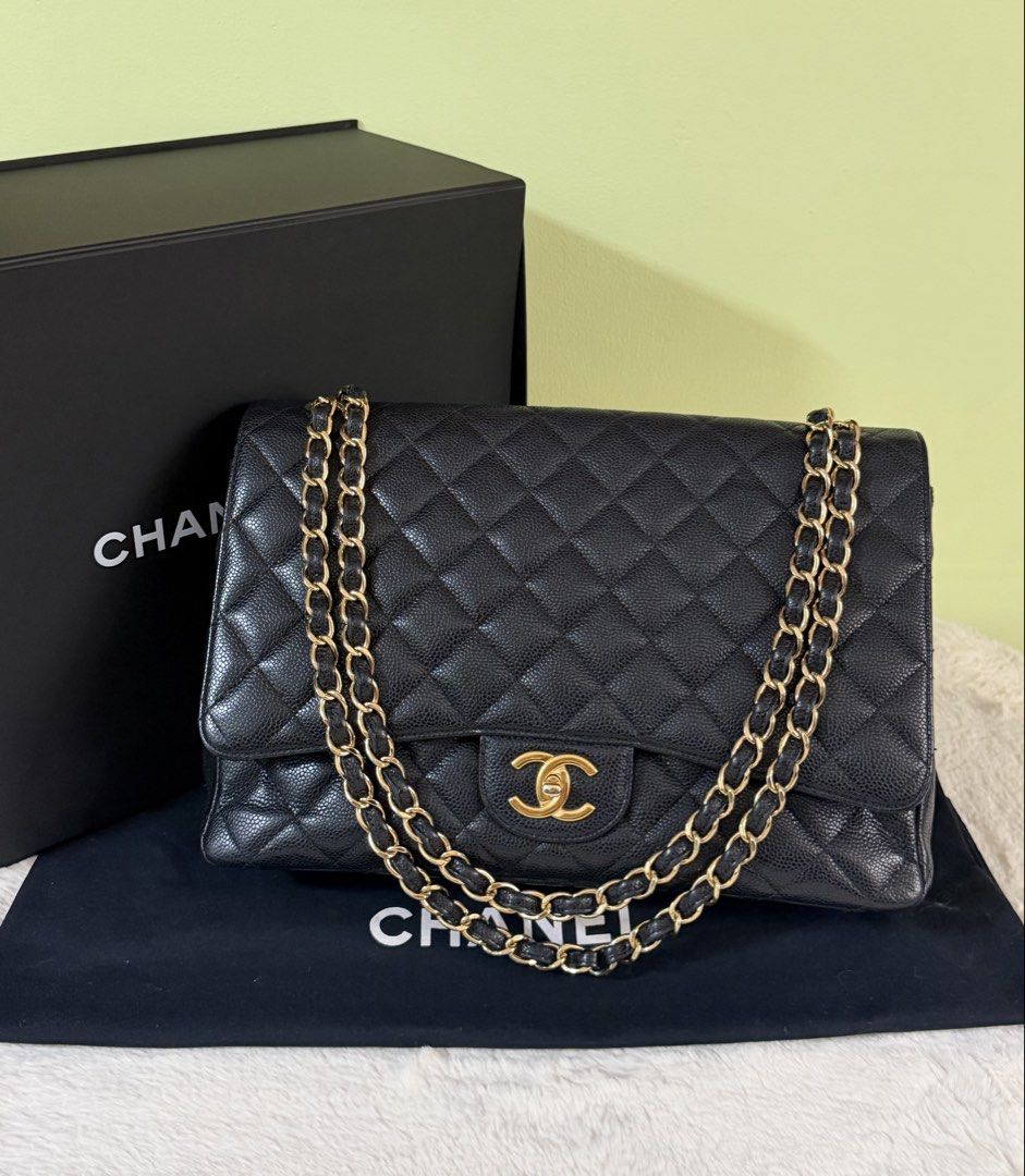 Chanel Double Flap Maxi Caviar (Category: Luxury Bags & Wallets) located in Manila. Submitted by rellamaaim07341 (Listing ID 1468879853, Image 1). Description: Double Flap Maxi Caviar Rank A Series 15 Guaranteed Authentic💯 Comes with Box,Dust bag,No Card But Holo Intact .